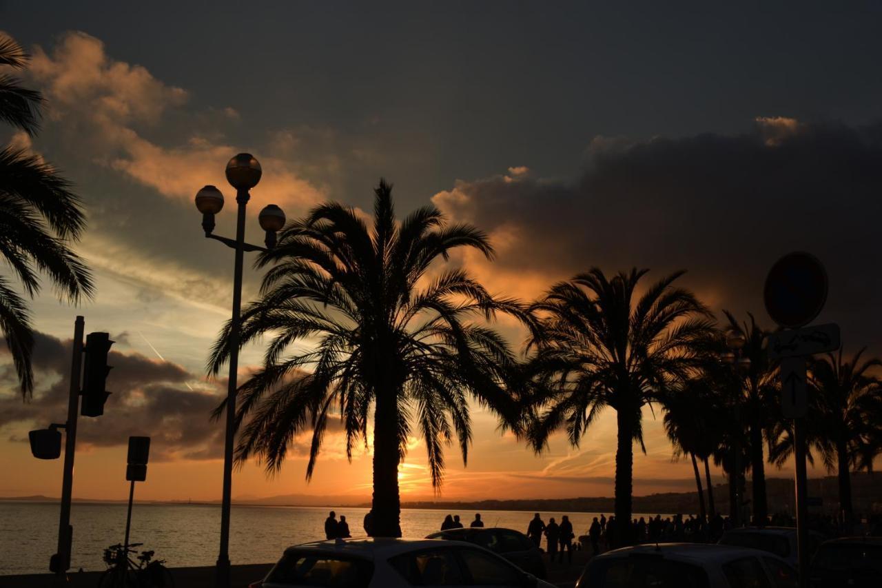 Spacious Luxury Apt, 12 Min Walk To Croisette Beach And Conf Centre Cannes Zewnętrze zdjęcie