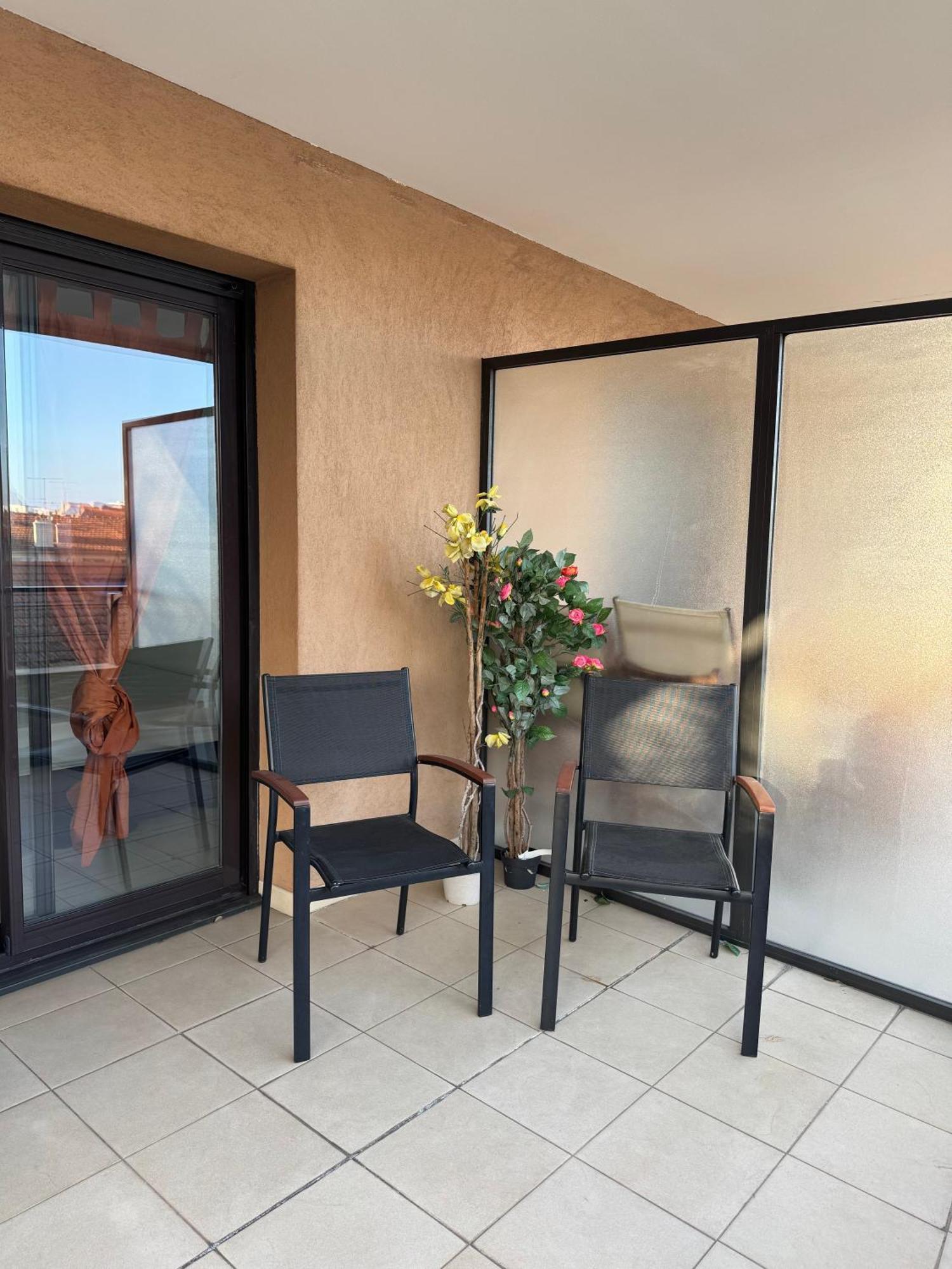 Spacious Luxury Apt, 12 Min Walk To Croisette Beach And Conf Centre Cannes Zewnętrze zdjęcie