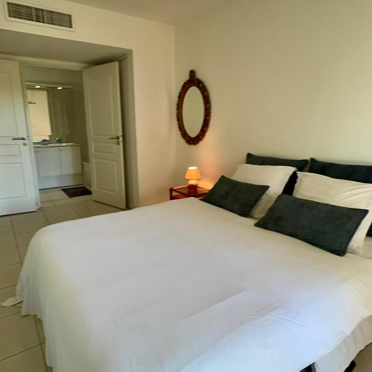 Spacious Luxury Apt, 12 Min Walk To Croisette Beach And Conf Centre Cannes Zewnętrze zdjęcie
